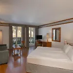 فندق غراند 4*