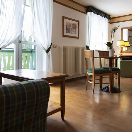 Hotel Grand 4*