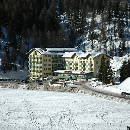 Grand Hotel