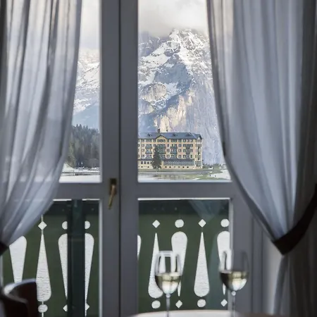 Grand Hotel