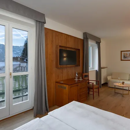 Hotel Grand 4*
