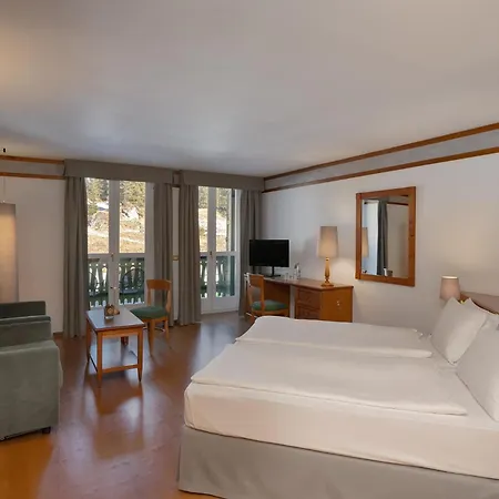Hotel Grand 4*